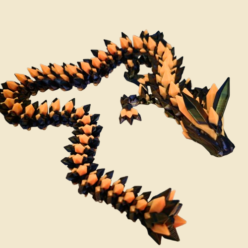 Schwarz-orangefarbener Flexi-Kristalldrache mit gegliedertem Körper.
