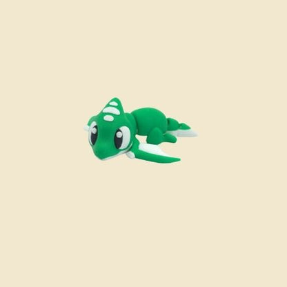 Grüne Pterodactylus-Miniatur von schräg vorn.